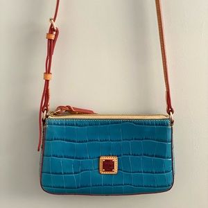 💙Dooney & Bourke Cyan Crossbody Bag💙